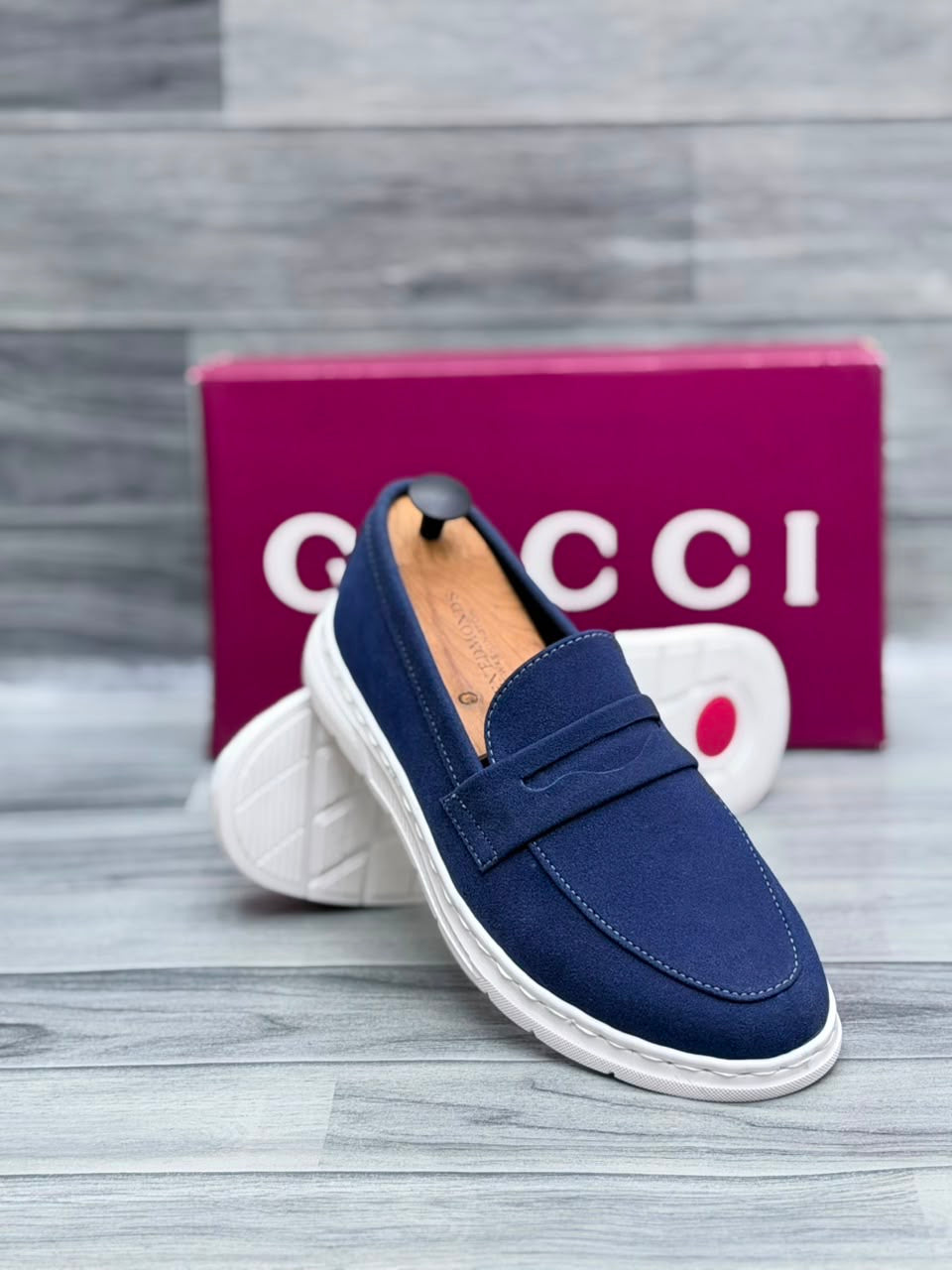 Gucci Men’s Shoes (Blue)