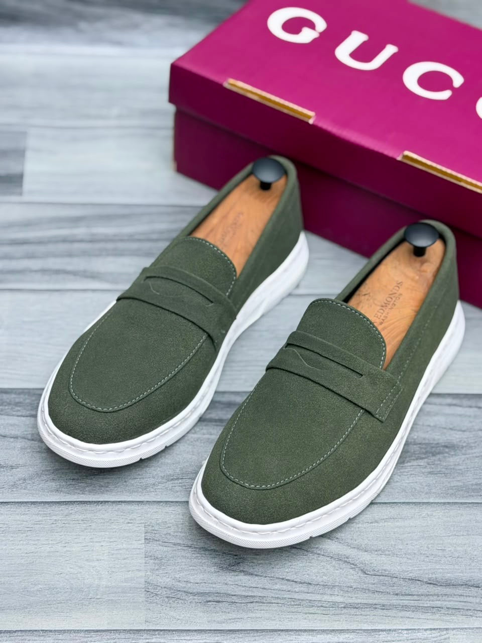 Gucci Men’s Shoes (Green)
