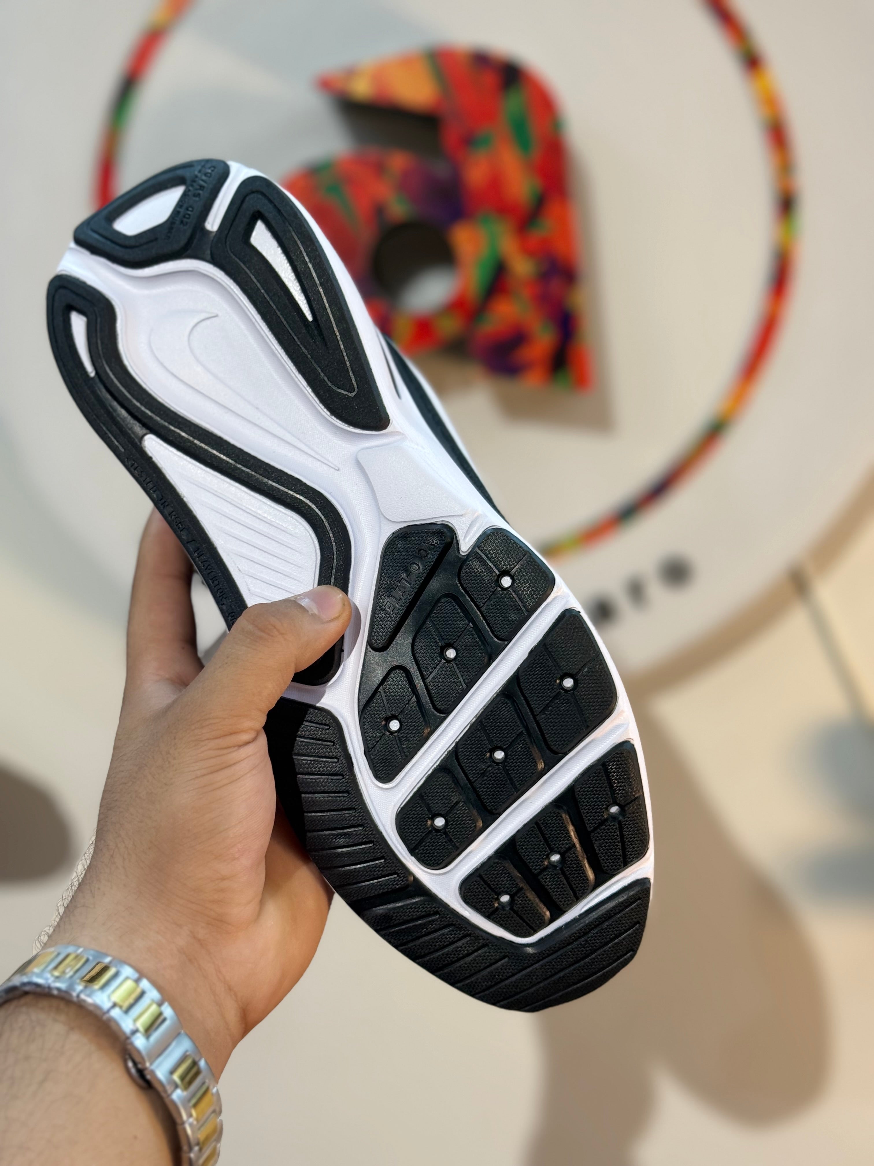 Nike Structure 26 X (Black & White)