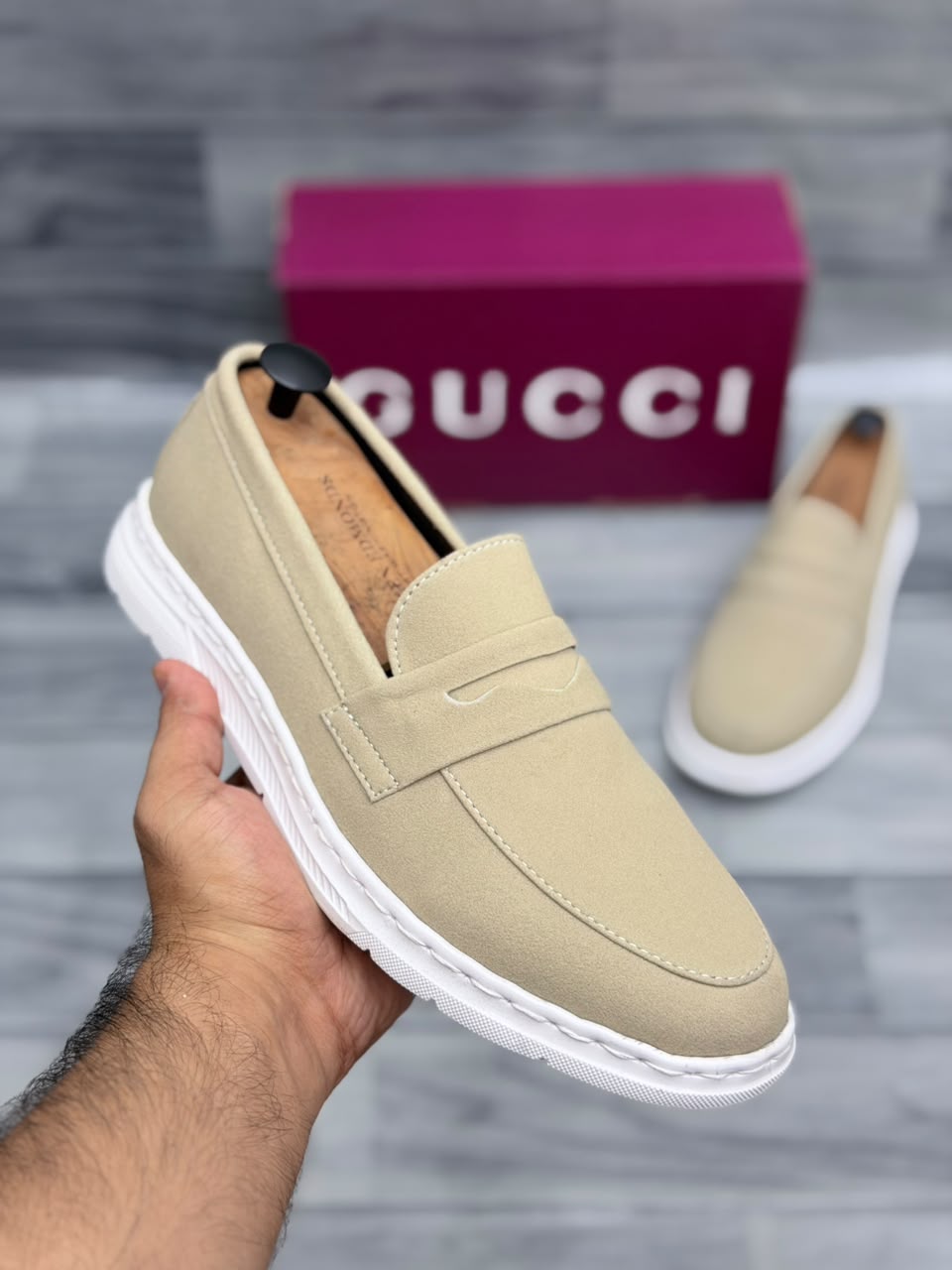 Gucci Men’s Shoes (Cream)
