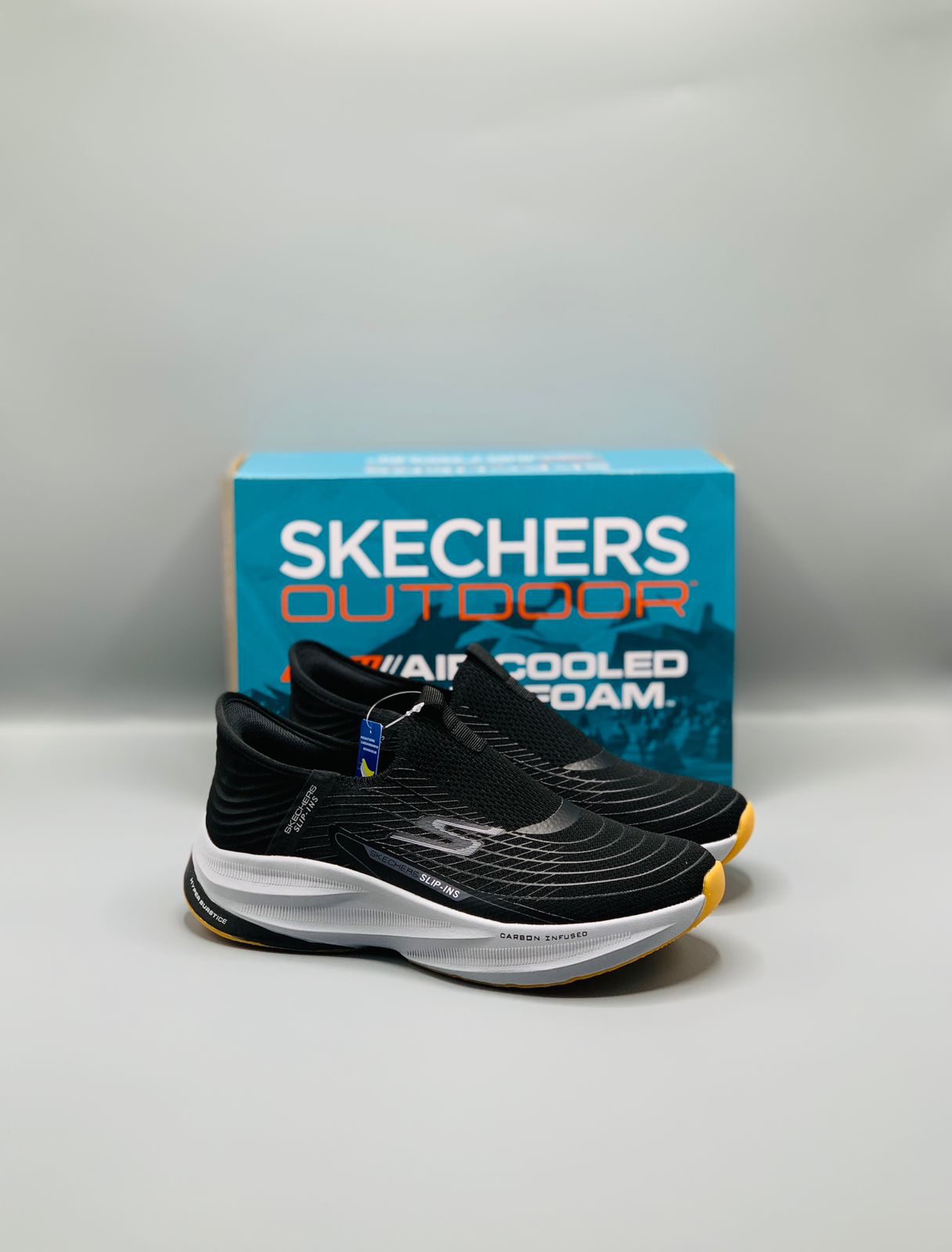 Skechers Hands-Free Slip-ins (Black &amp; Gray)