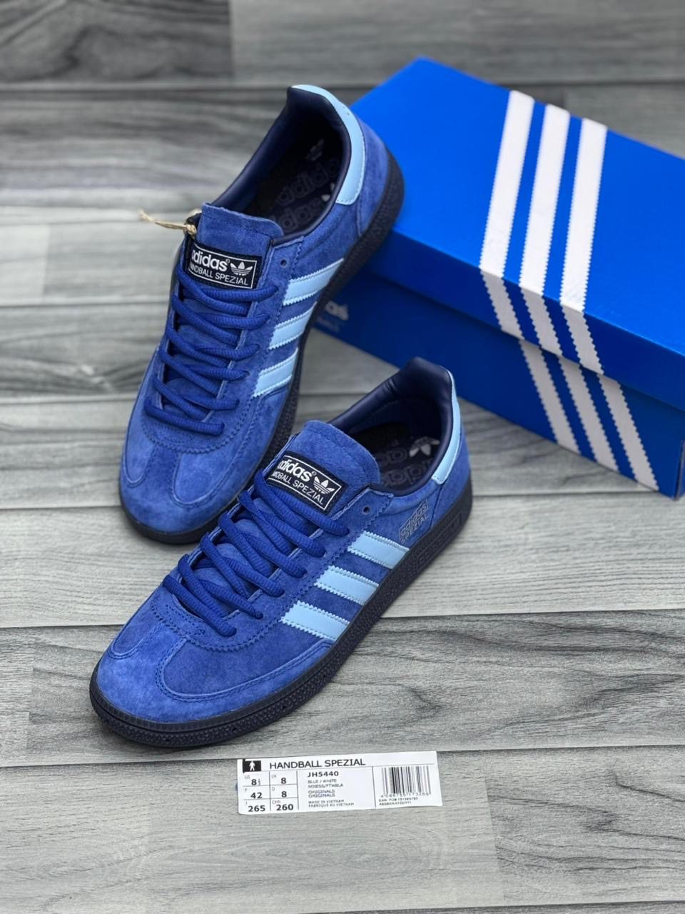 Adidas Handball