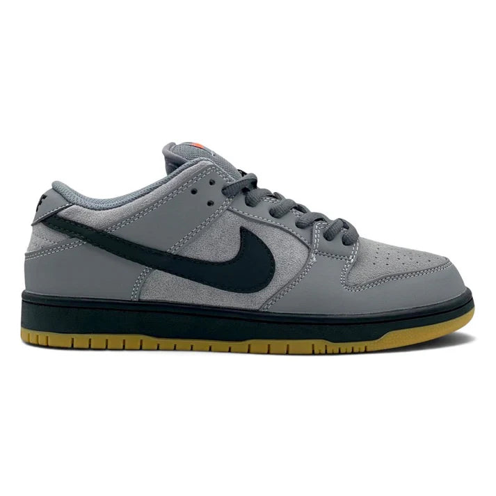 NK SB Dunk Low Pro- Cool Grey