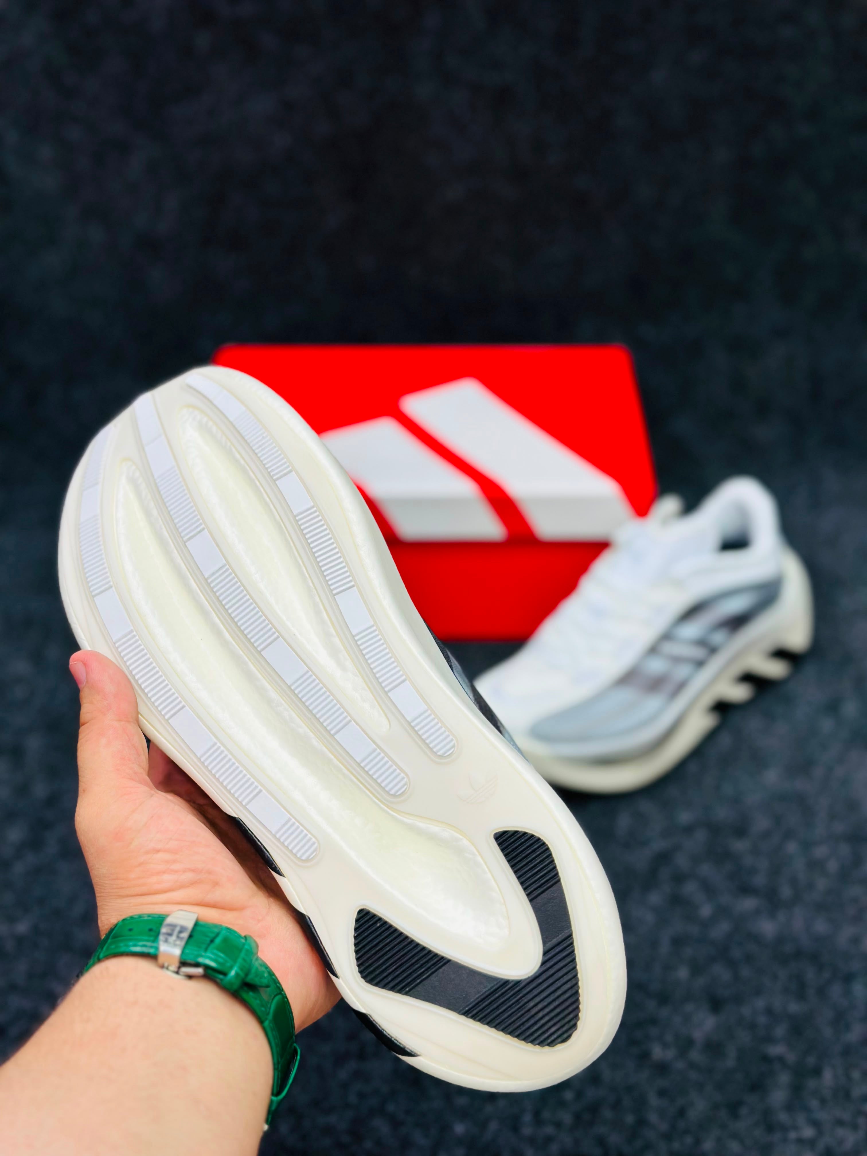 AD HyperBoost Edge - Cloud White