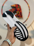 AD Adistar 3 (Black / White)