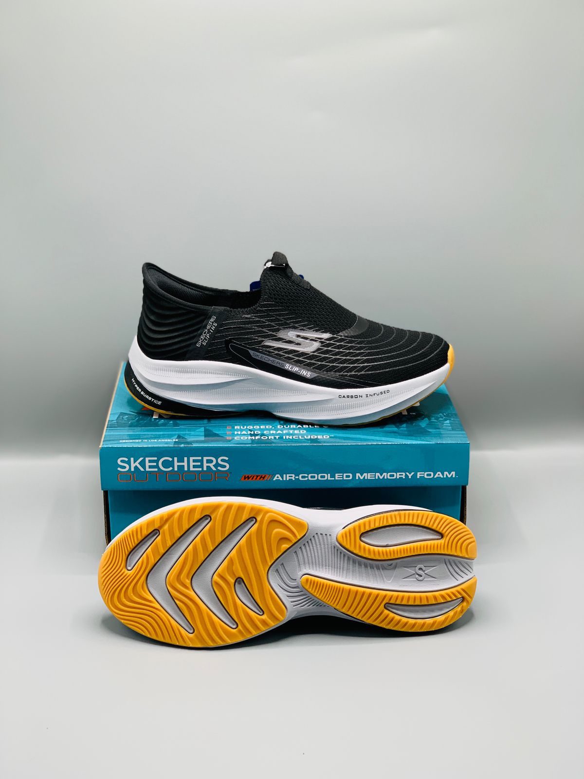 Skechers Hands-Free Slip-ins (Black &amp; Gray)