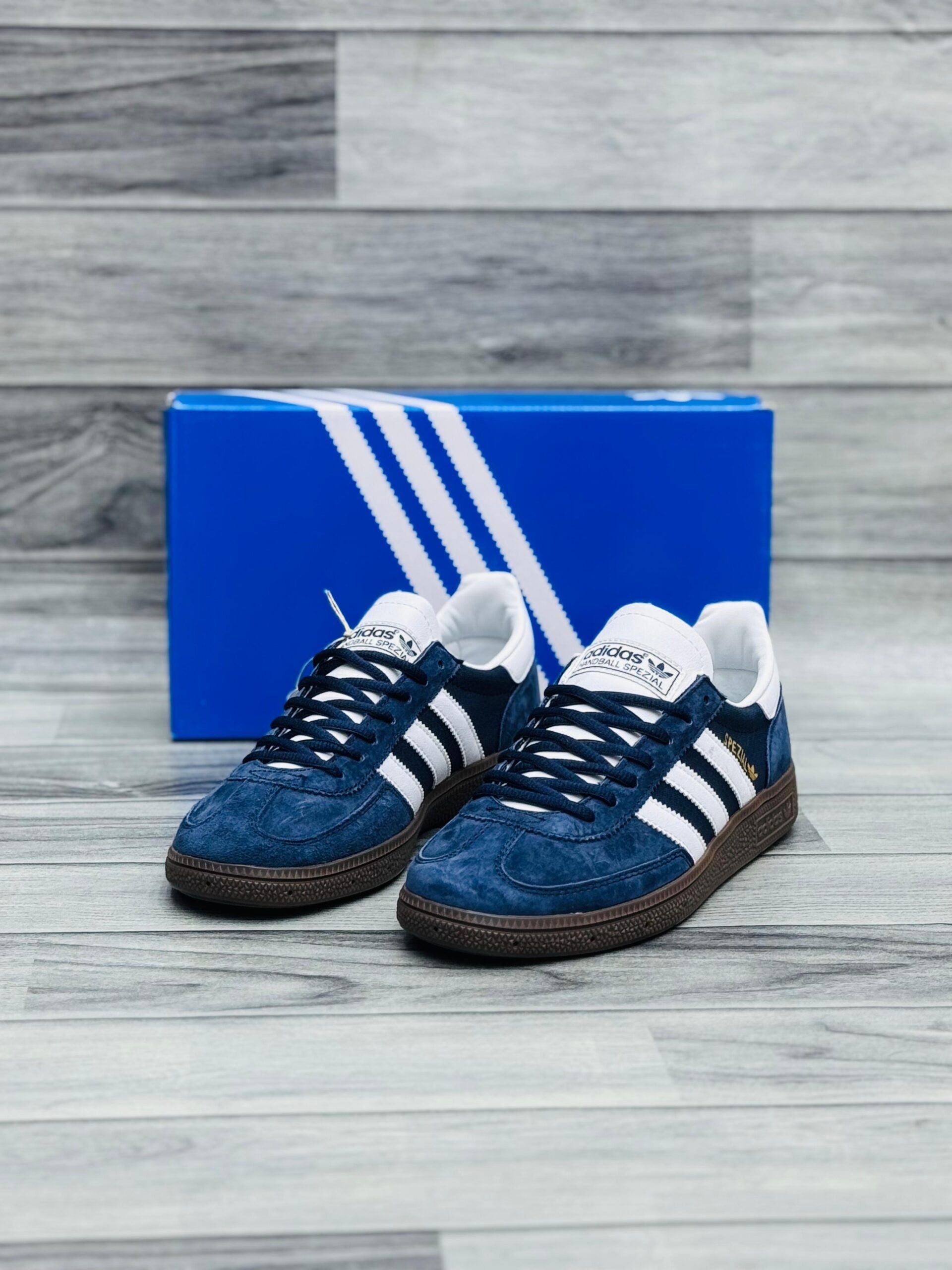 Adidas Handball