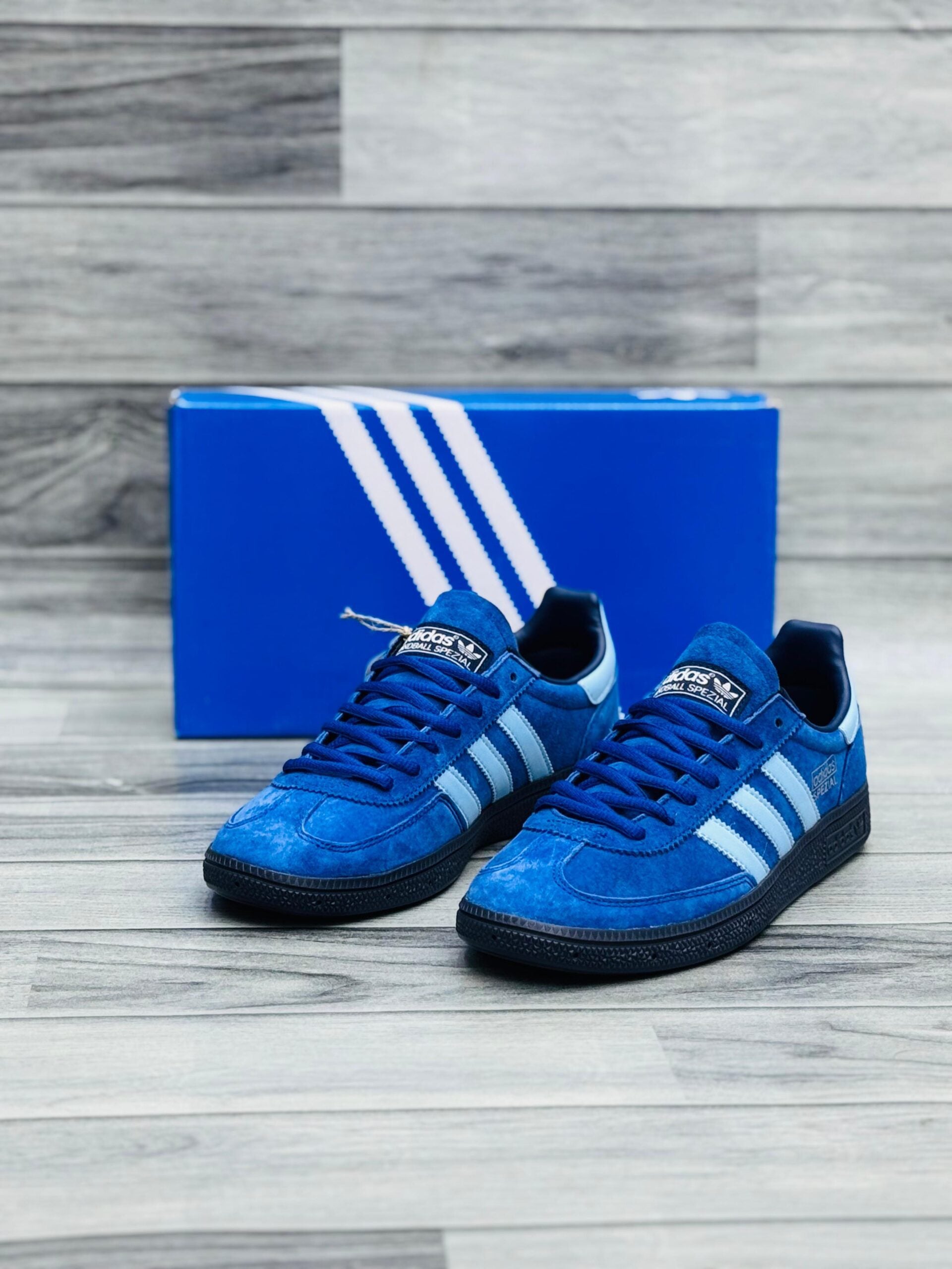 Adidas Handball