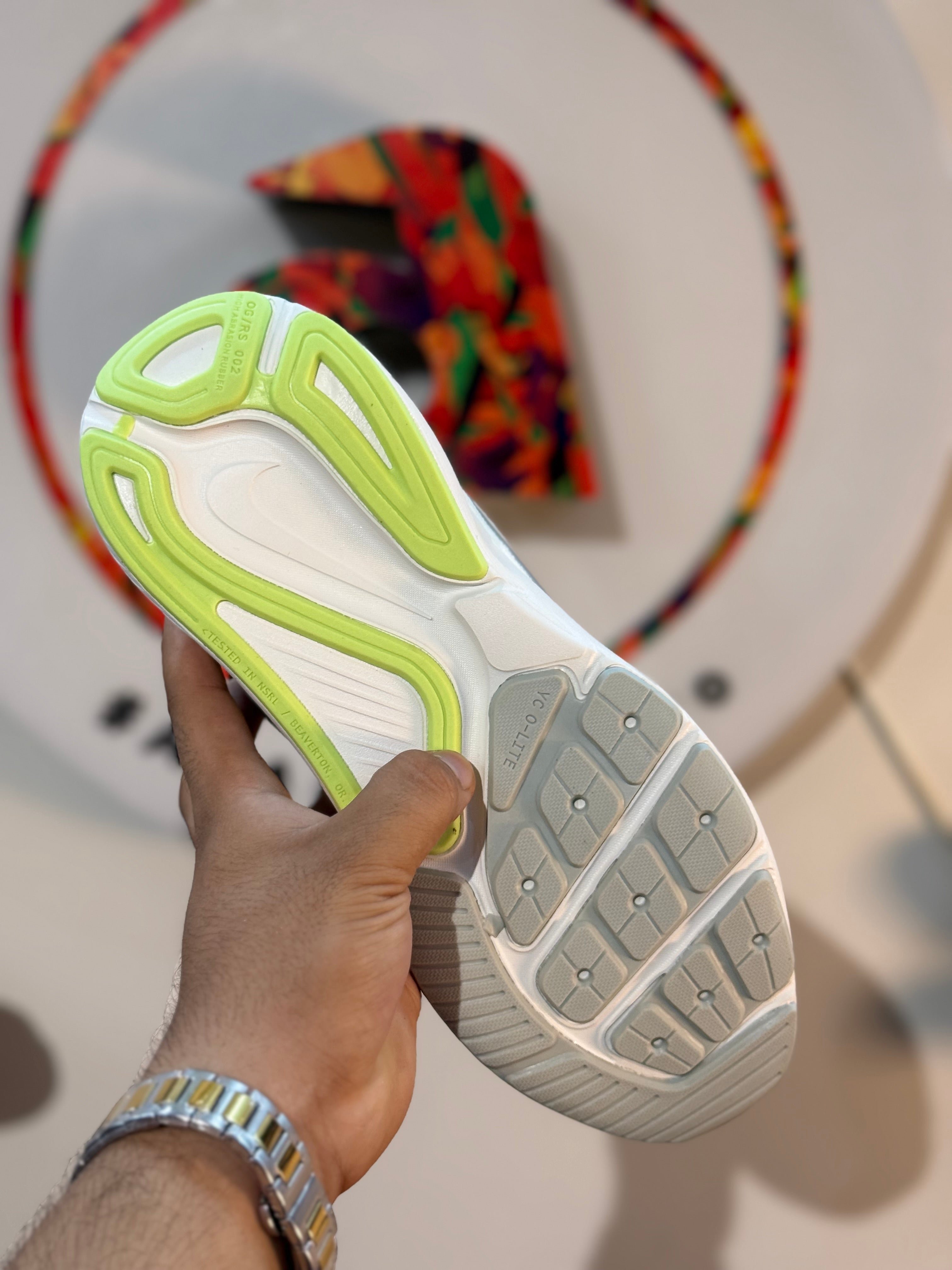 Nike Structure 26X (Neon Lime)