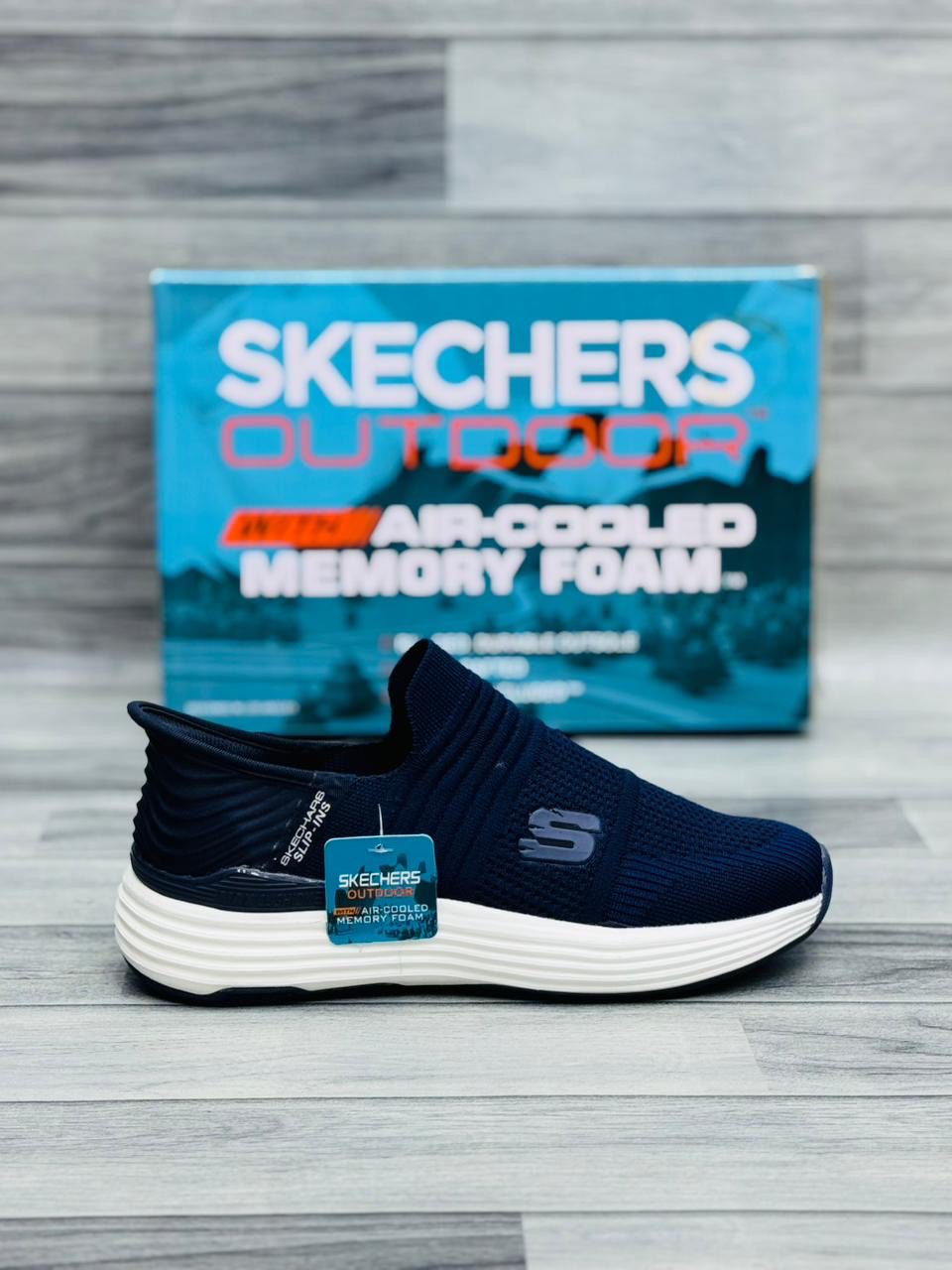 Skechers Max Cushion