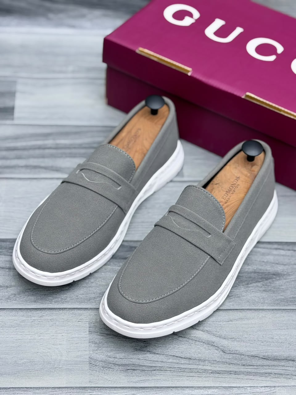 Gucci Men’s Shoes (Gray)