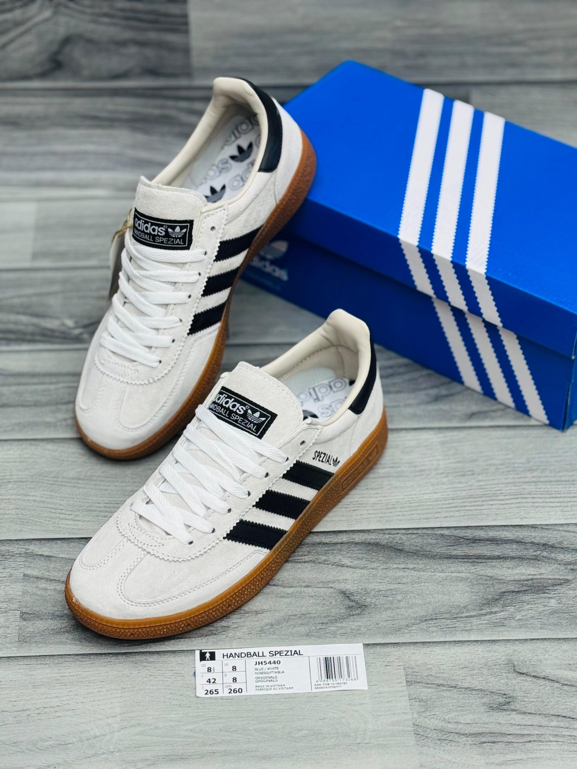 Adidas Handball