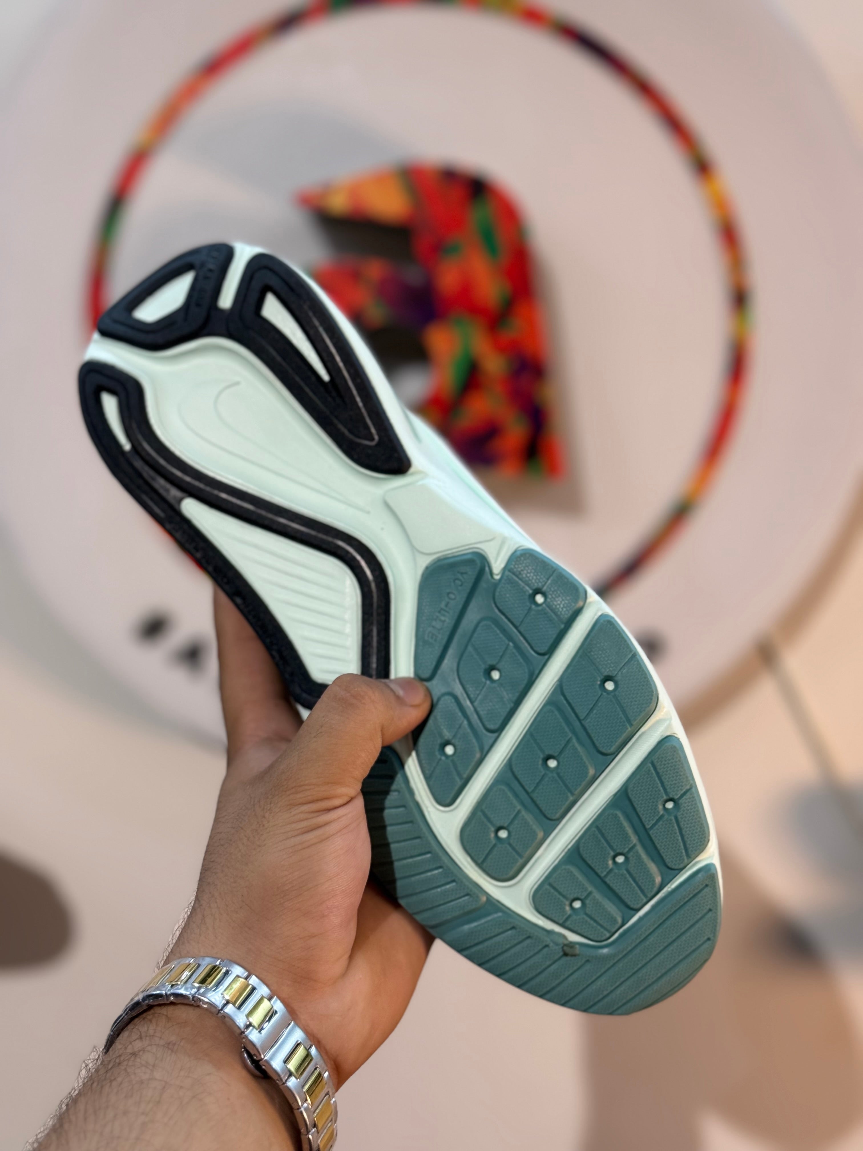 Nike Structure 26X (Mint Green)
