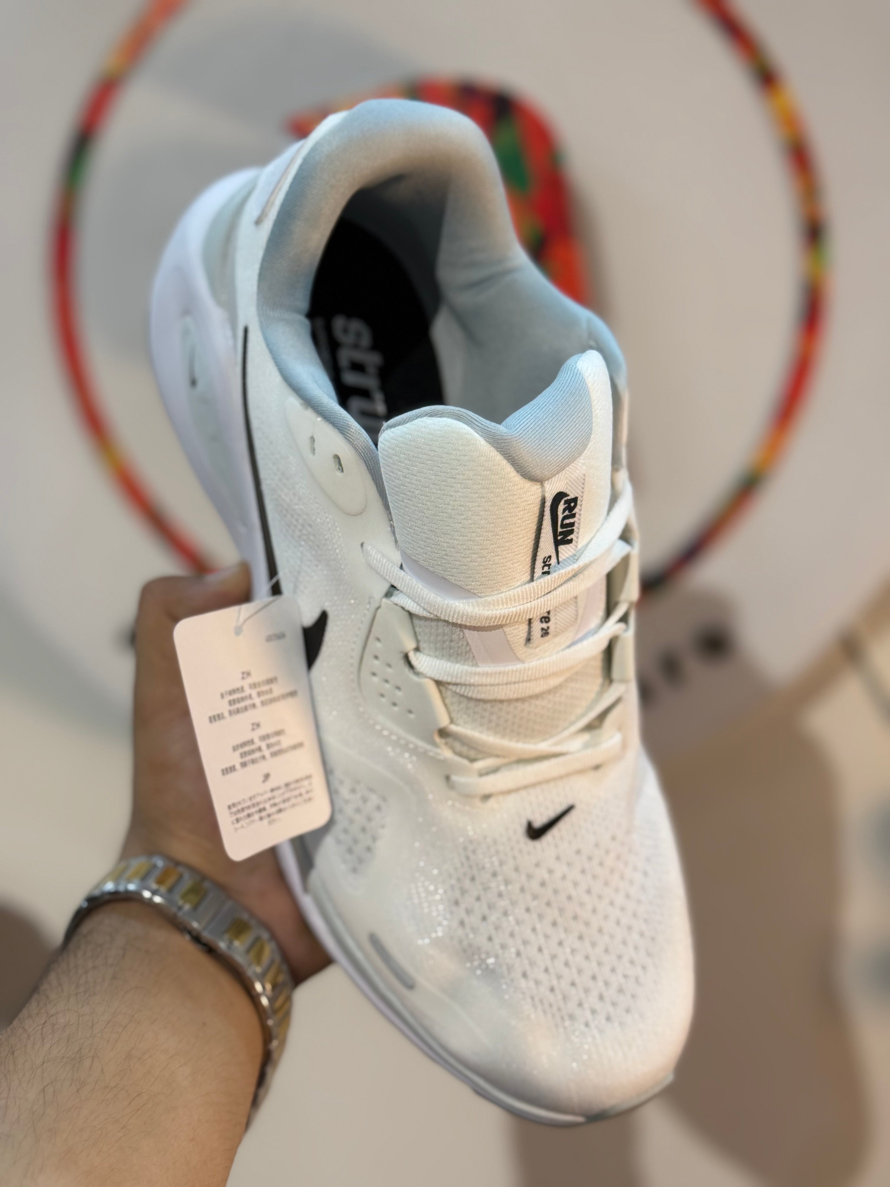 Nike Structure 26 X (White / Black / Grey)