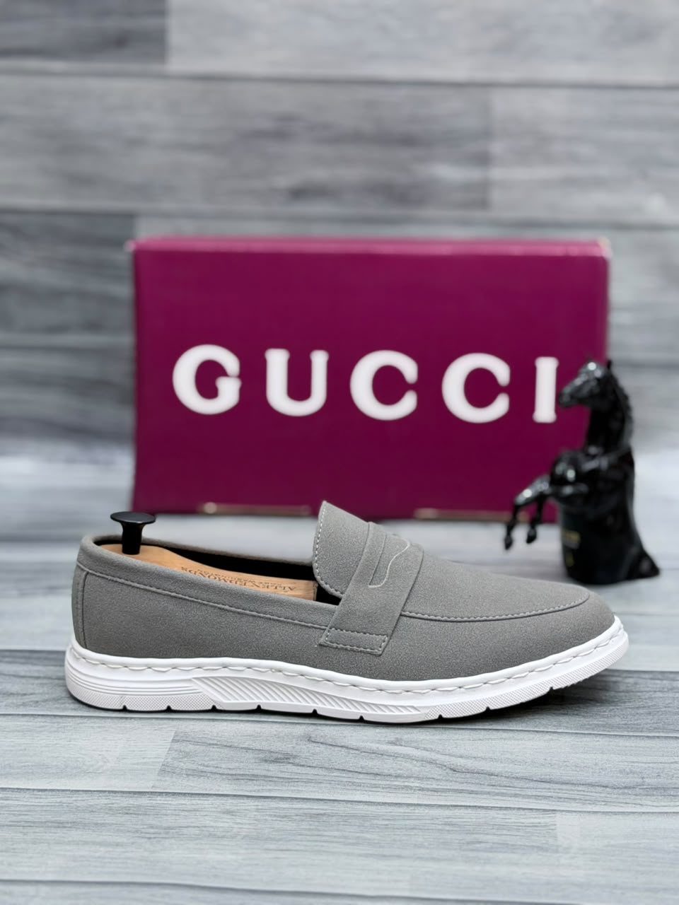 Gucci Men’s Shoes (Gray)