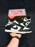 Nike SB Dunk (Panda)