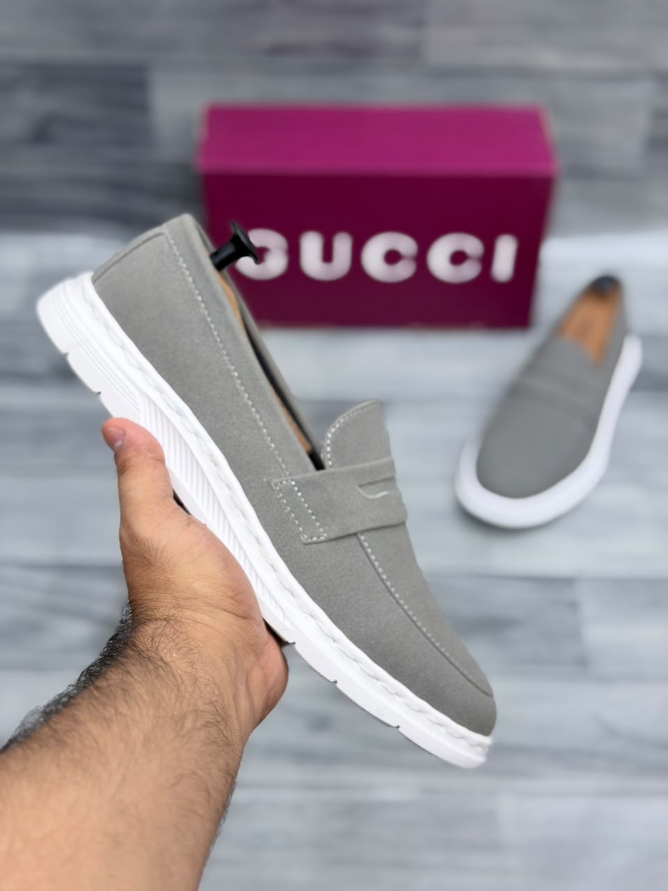Gucci Men’s Shoes (Gray)