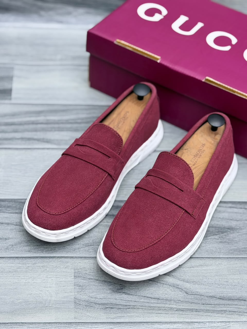 Gucci Men’s Shoes (Deep Red)