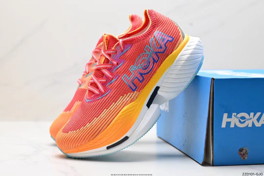Hoka Celio