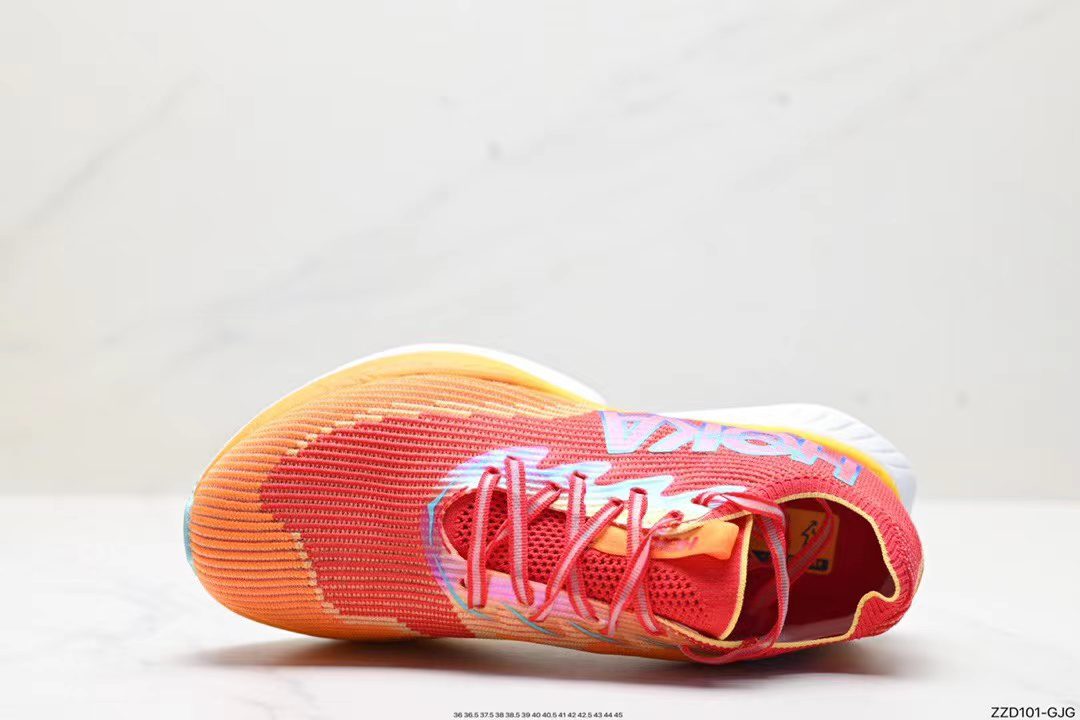 Hoka Celio