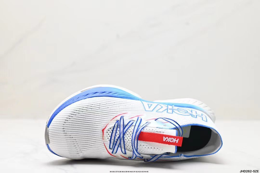 Hoka Celio