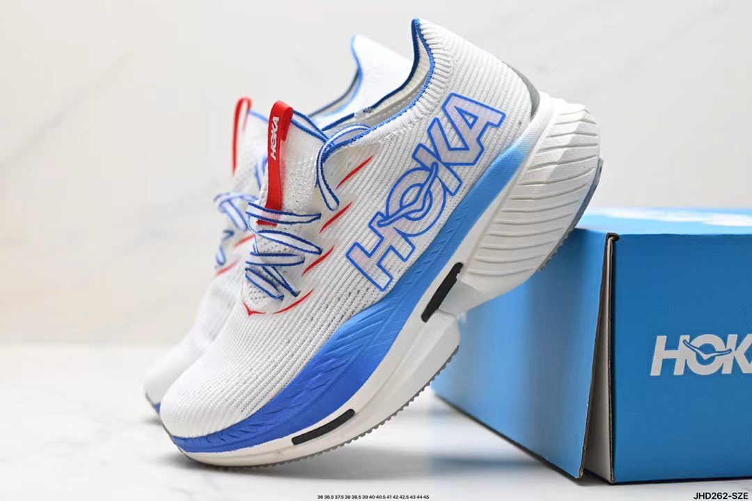 Hoka Celio
