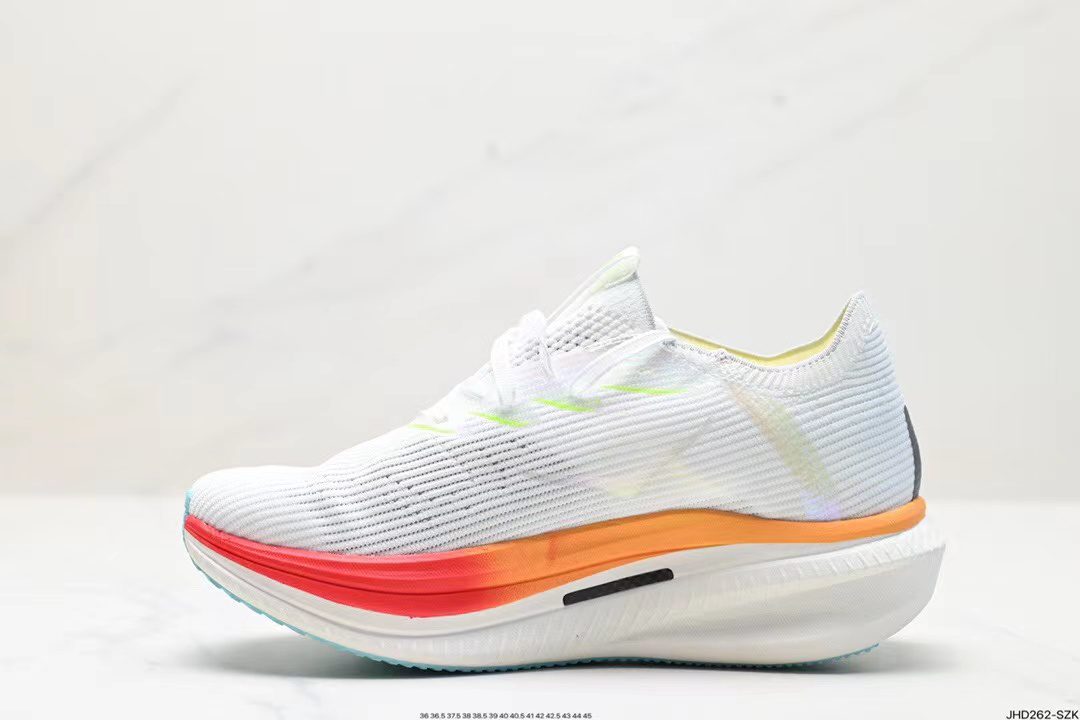 Hoka Celio