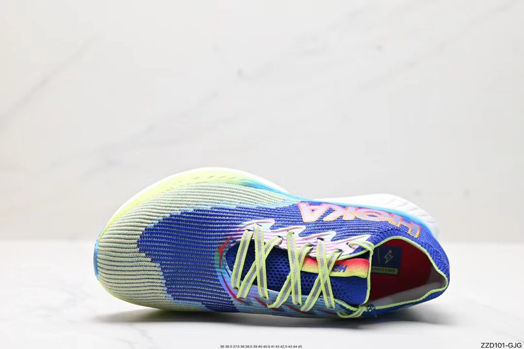 Hoka Celio