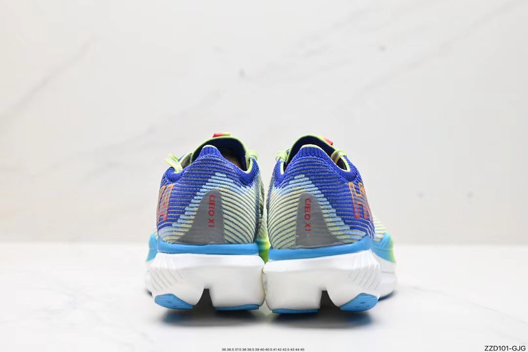 Hoka Celio