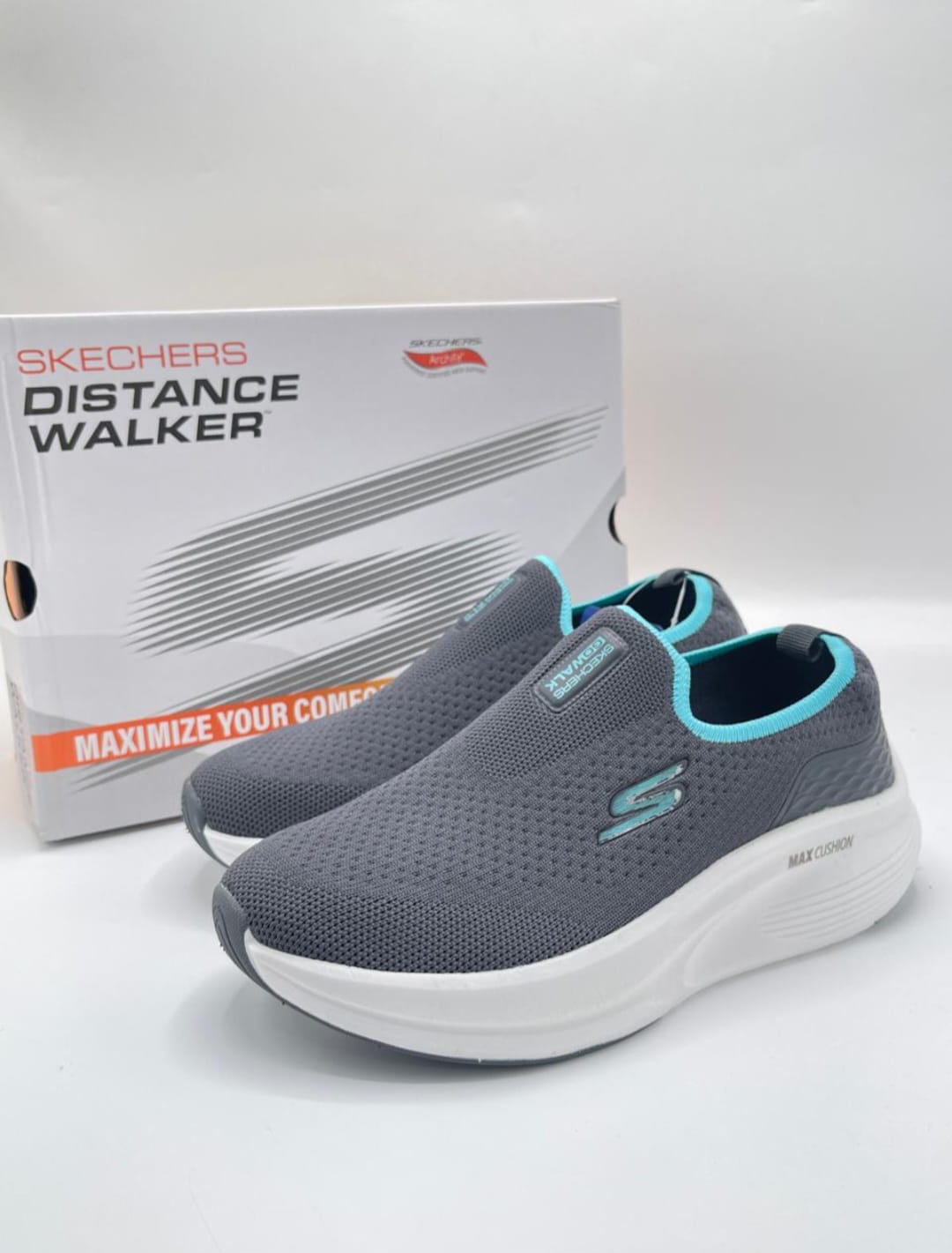 Skechers Max Cushion