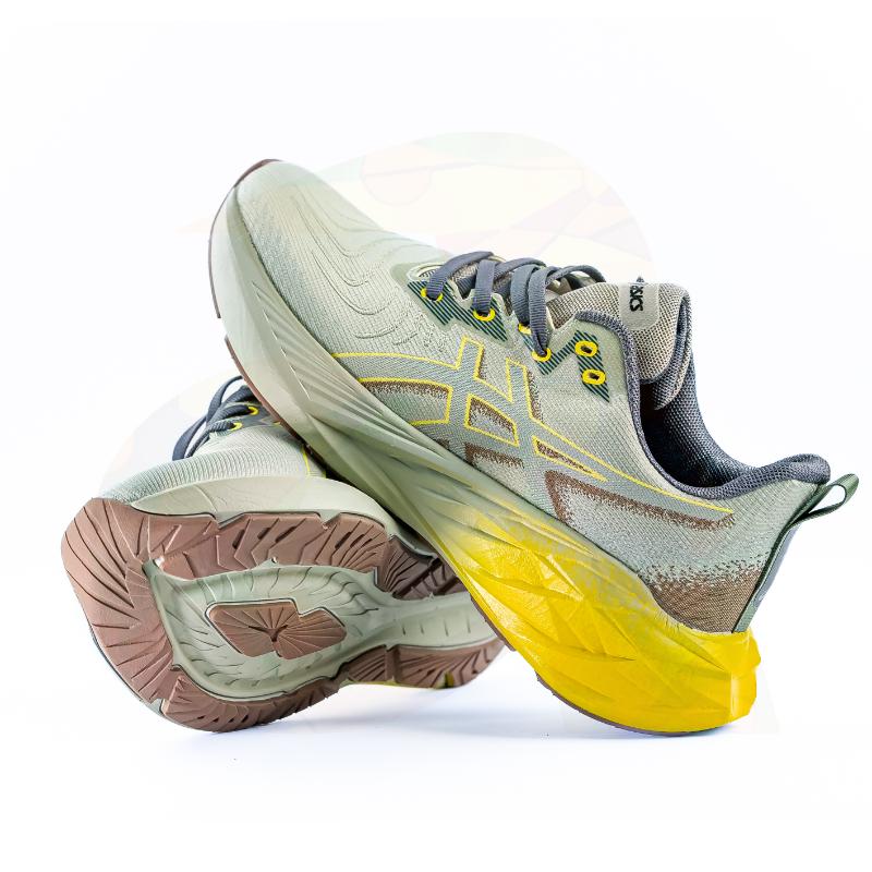 Asics Novablast