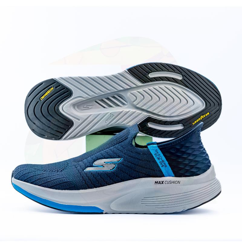 Skechers Max Cushion