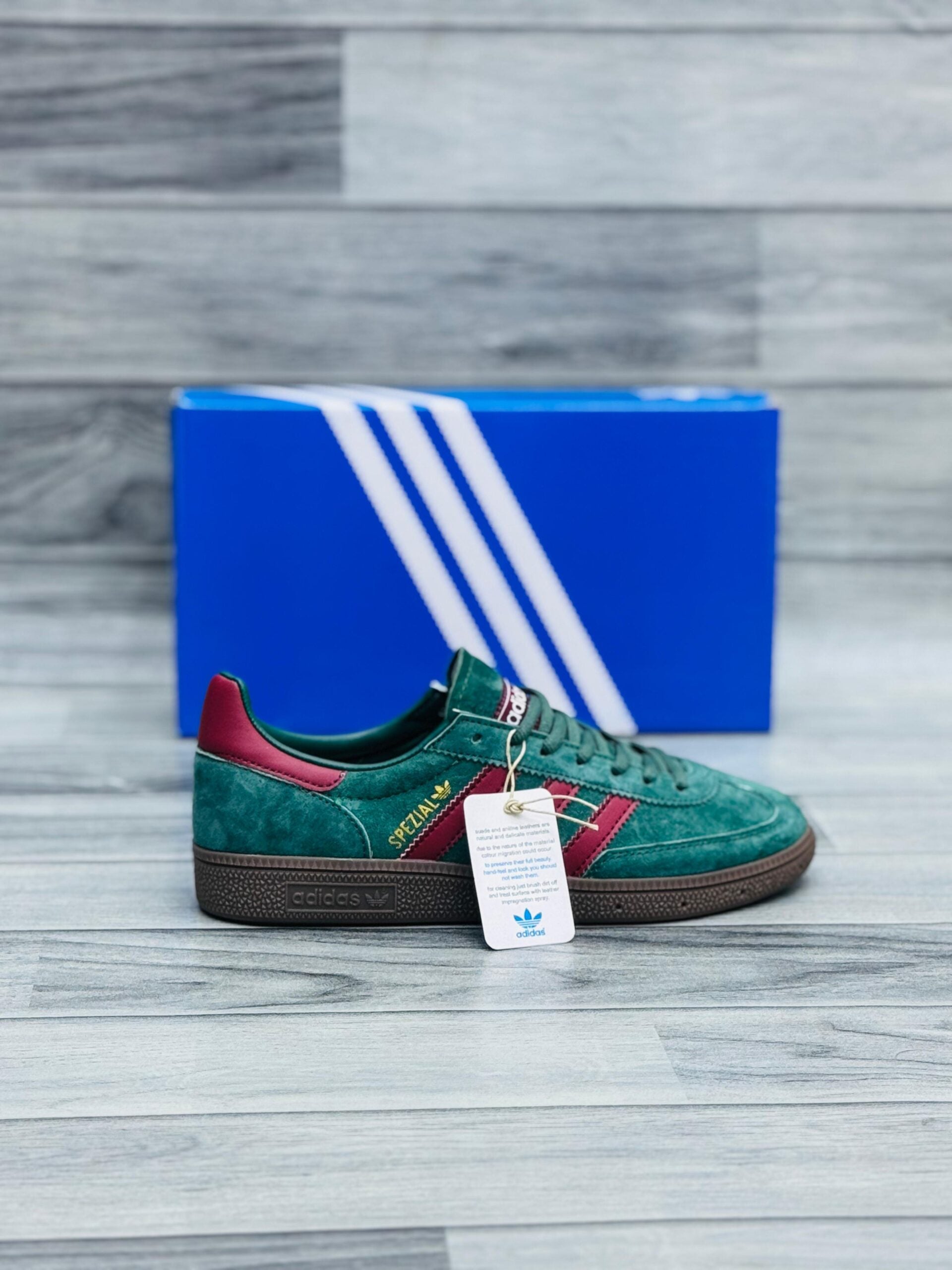 Adidas Handball