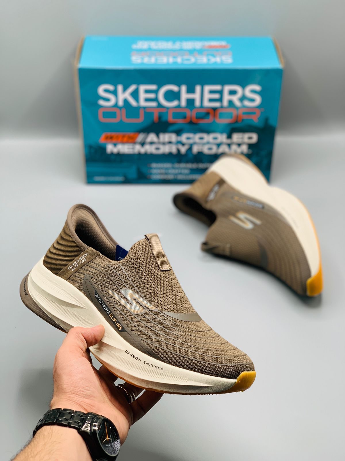 Skechers Hands Free Slip-ins