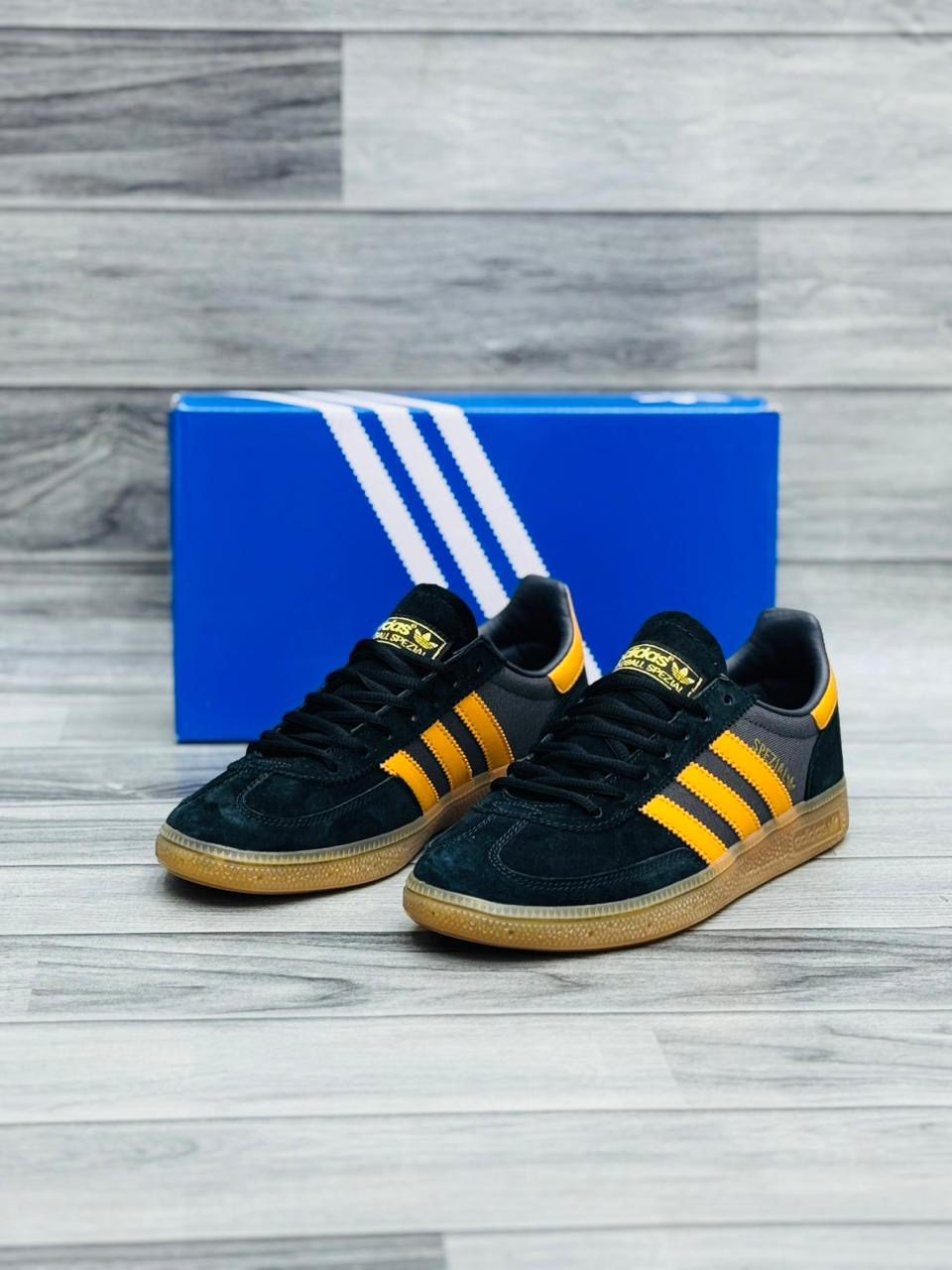 Adidas Handball