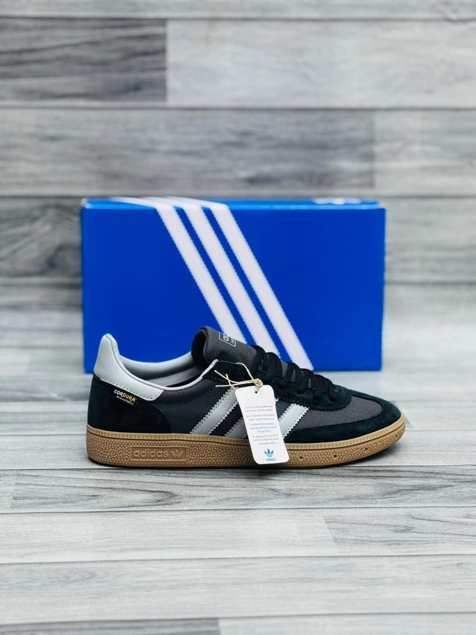 Adidas Handball