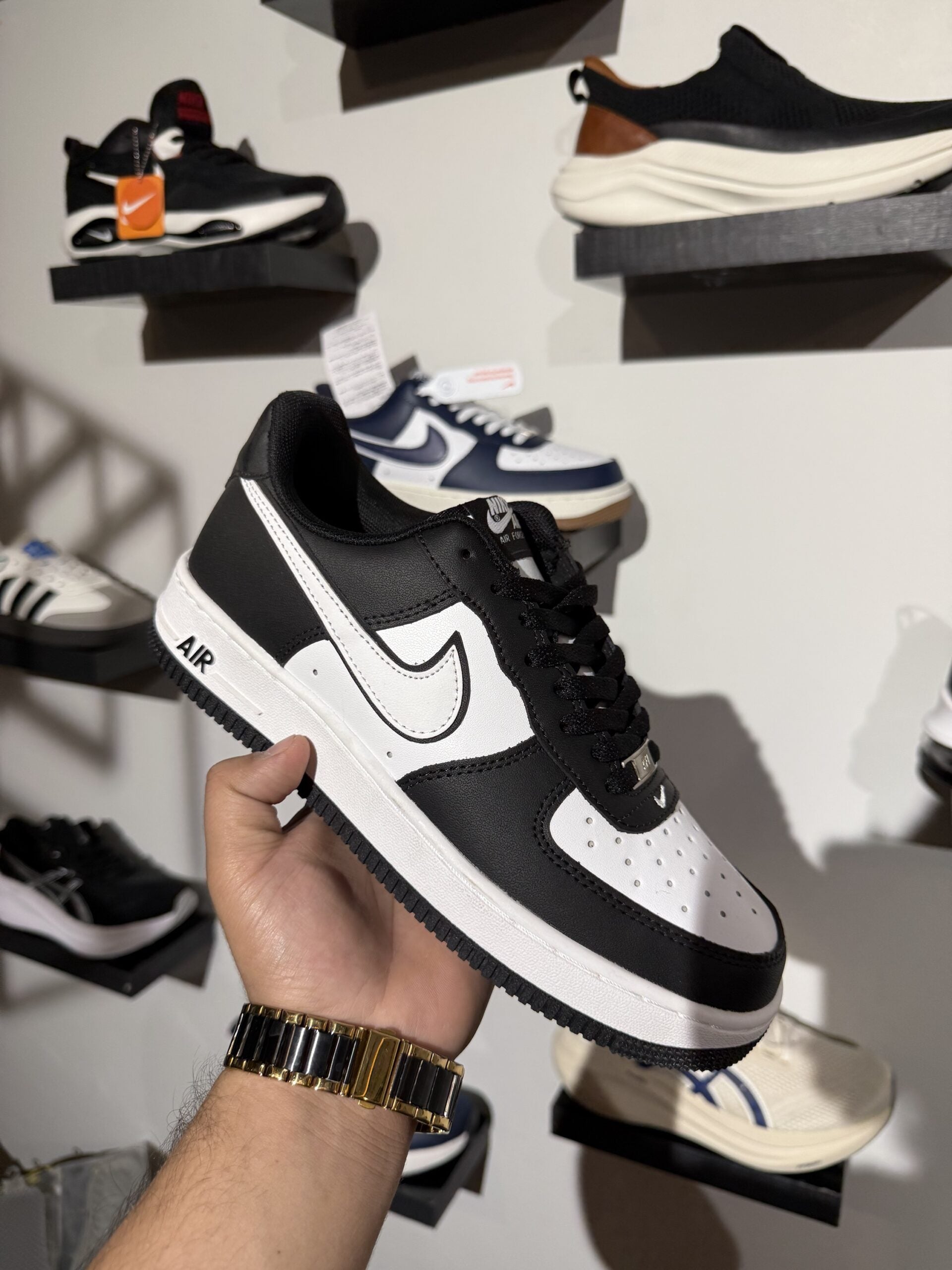 Nike Air Force 1 (Black &amp; White)