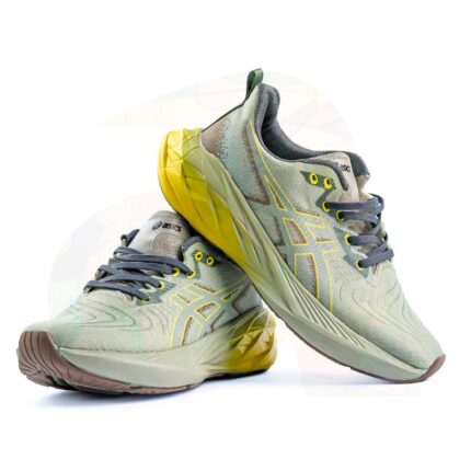 Asics Novablast
